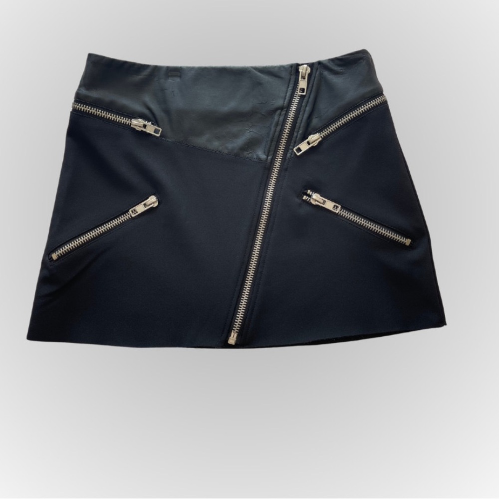 Mango NWOT faux leather mini black edgy Skirt woman’s 10